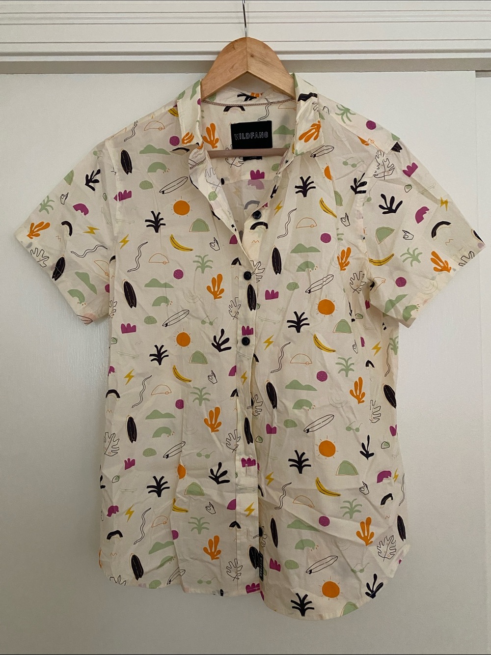 Wildfang Cream Short-Sleeve Button-Down Shirt with Multicolor Playful Print